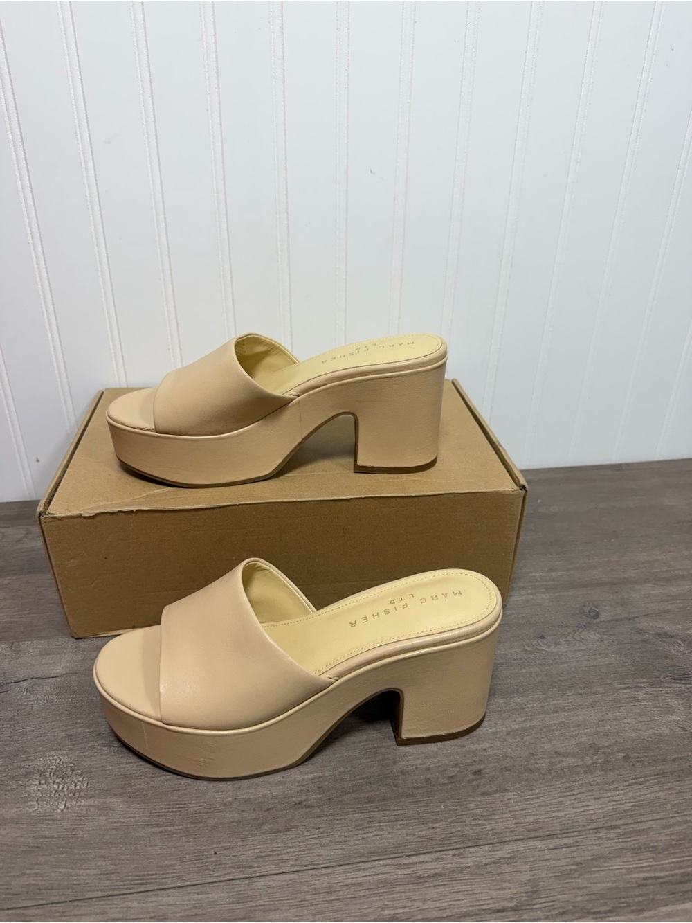 Brand new Marc Fisher platform slide sandals size 7.5